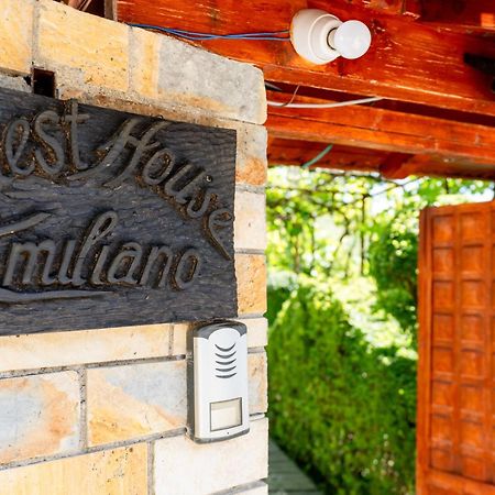 Guesthouse Emiljano Berat Eksteriør billede